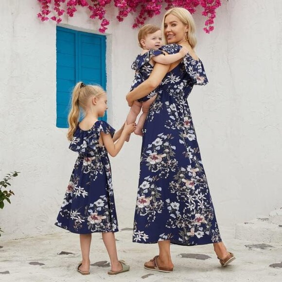 Mommy and Me Floral Chiffon Dresses Short Sleeve Matching Outfits - Picture 3 of 7